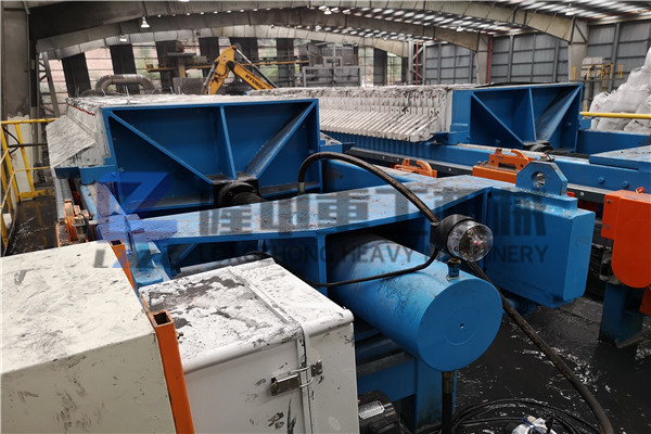 隆中知道：污泥壓濾機(jī)企業(yè)如何在制砂行業(yè)的市場競爭中站穩(wěn)腳步