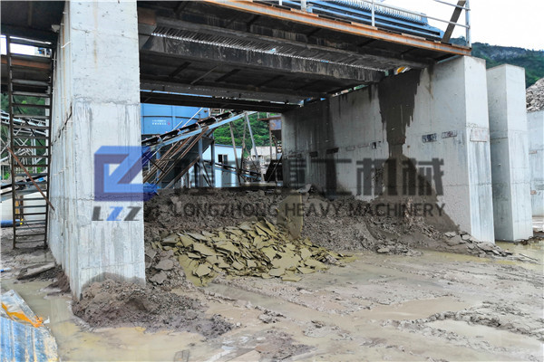 河南環(huán)保節(jié)能污泥廂式壓濾機(jī)設(shè)備走進(jìn)江西市場(chǎng) 價(jià)格實(shí)惠引用戶點(diǎn)贊