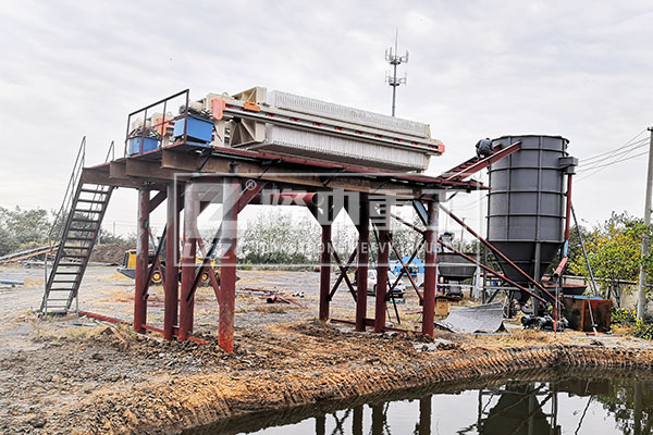 基建離不開砂石 隆中洗石制砂設(shè)備污泥壓濾機