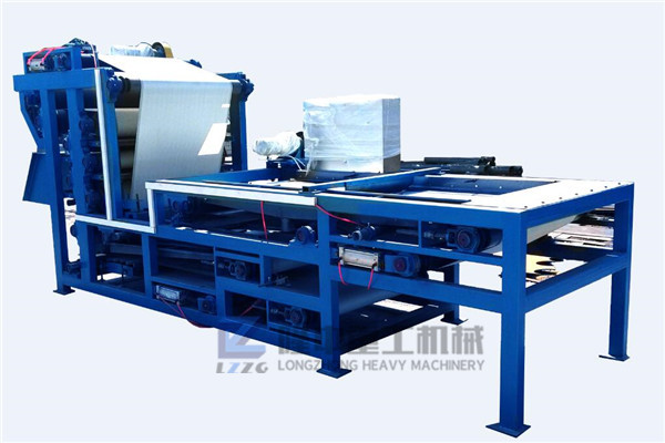 流動(dòng)式帶式壓濾機(jī)結(jié)構(gòu)合理，性能完善