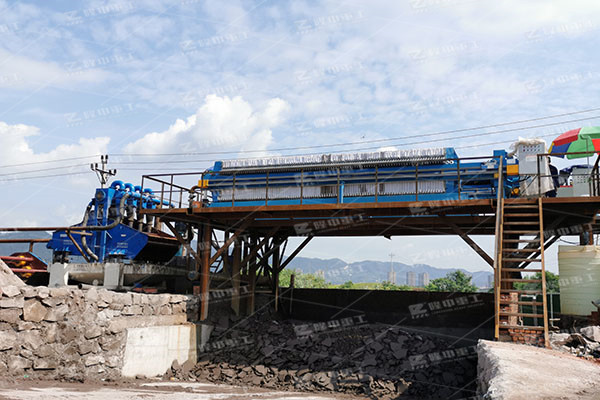 提高板框壓濾機(jī)污泥處理效果的方法？