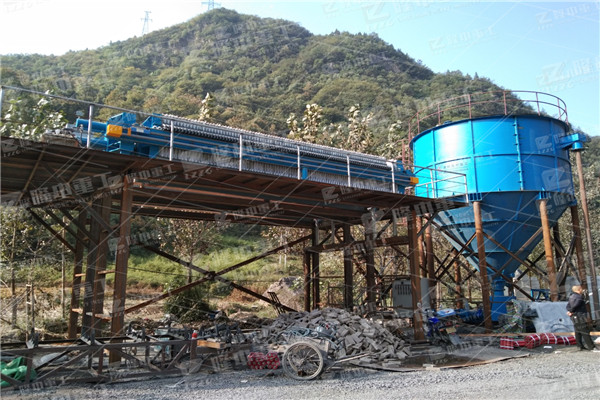 洗砂壓濾機(jī)造成的濾布損壞的原因有哪些？